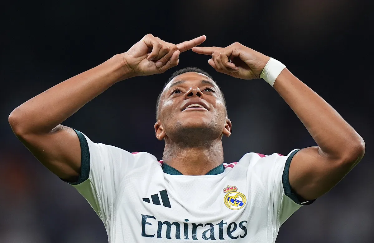 Kylian Mbappé quitte Nike et s’engage avec la marque suisse On